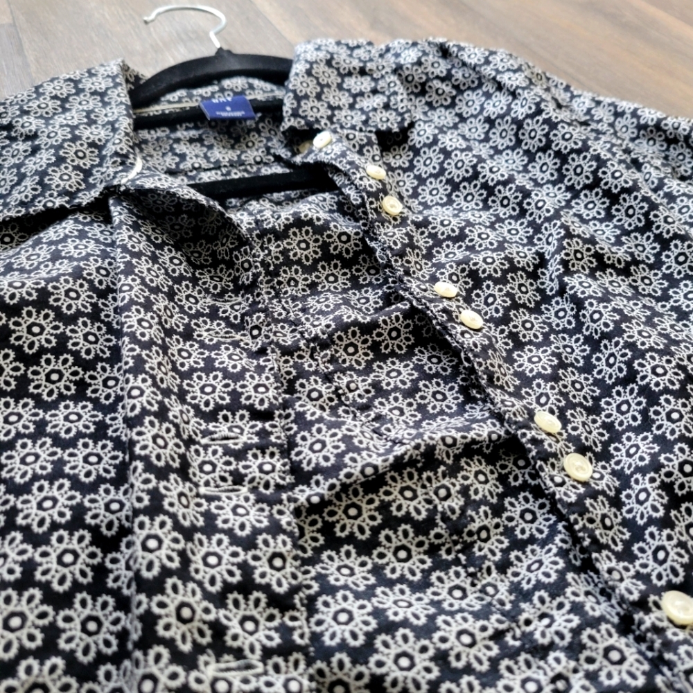 Small GAP Pattern Blouse